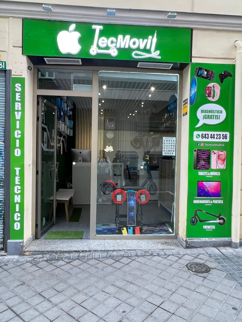 Fachada de TecMovil Madrid